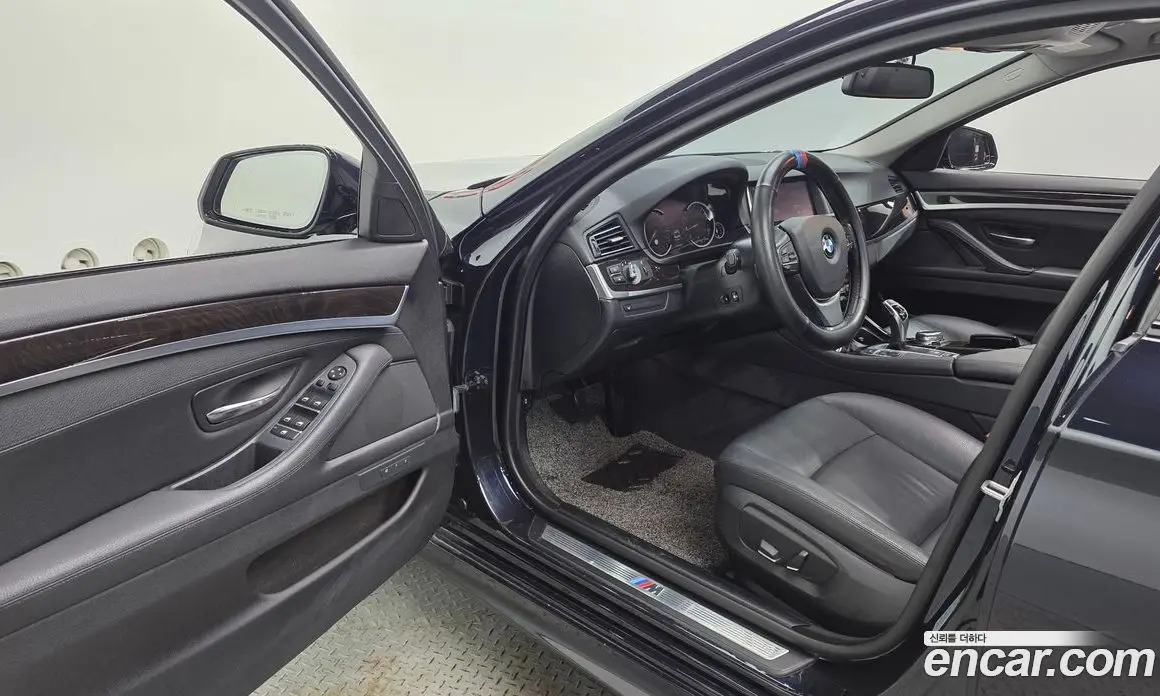 BMW 5 серия 2016 2.0 автомат (гидро), фото 10 BMW 5 серия 2016 2.0 автомат (гидро), фото 10