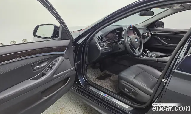 BMW 5 серия 2016 2.0 автомат (гидро), миниатюра 10 BMW 5 серия 2016 2.0 автомат (гидро), миниатюра 10