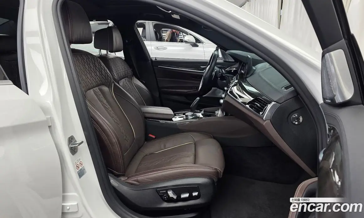 BMW 5 серия 2018 3.0 автомат (гидро), фото 17