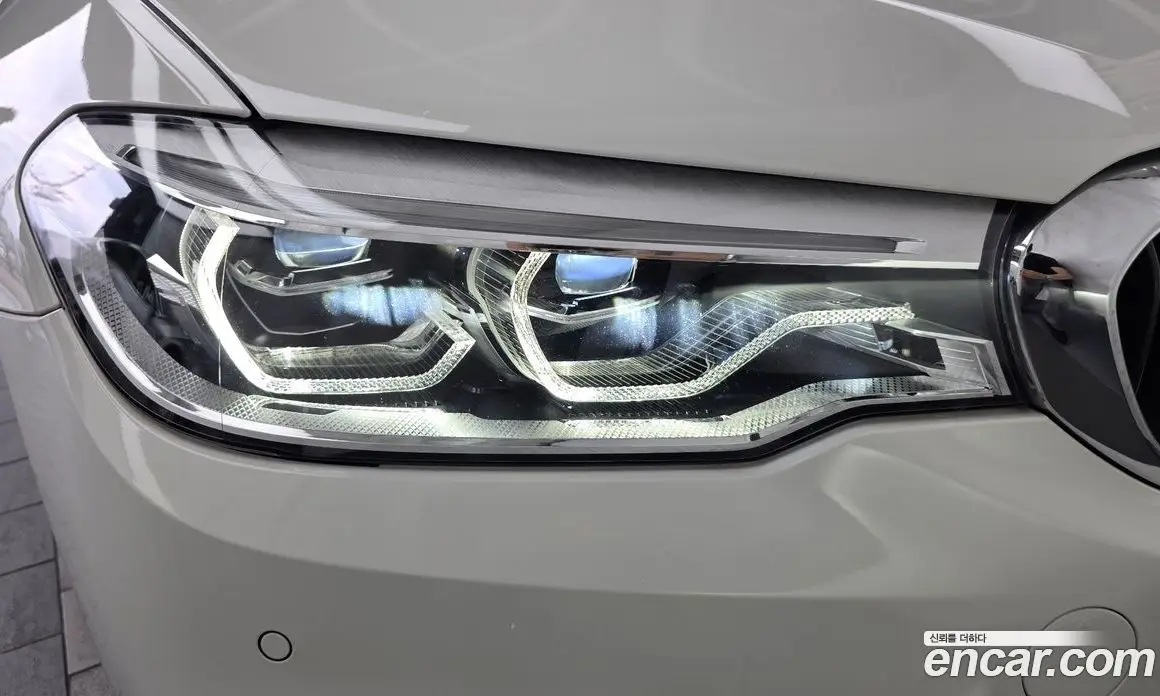 BMW 5 серия 2018 3.0 автомат (гидро), фото 8