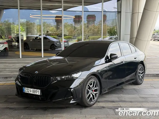 BMW 5 серия 2025 2.0 автомат (гидро), миниатюра 1