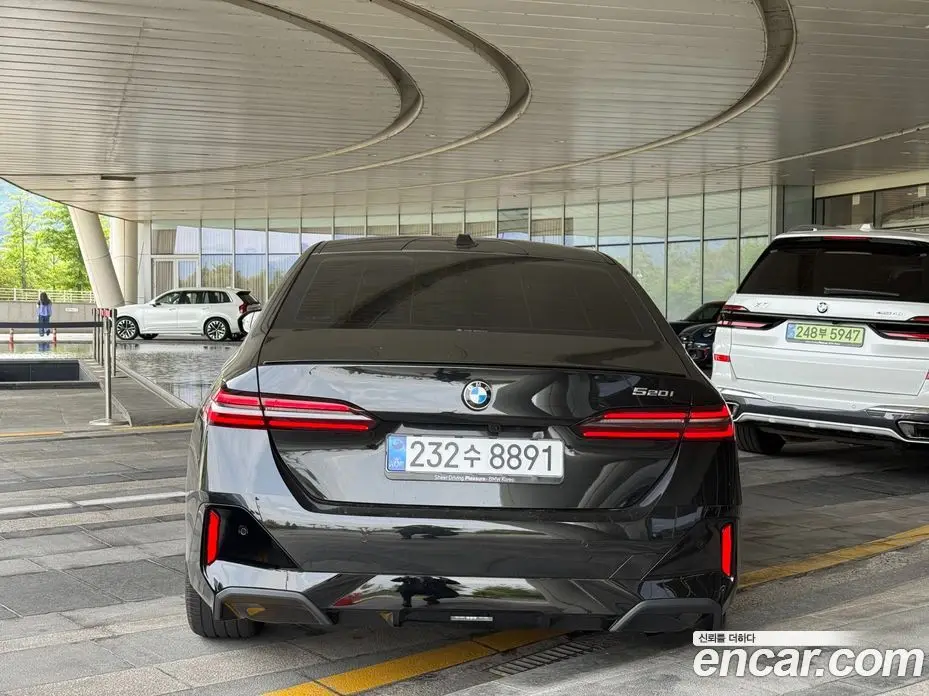 BMW 5 серия 2025 2.0 автомат (гидро), фото 4