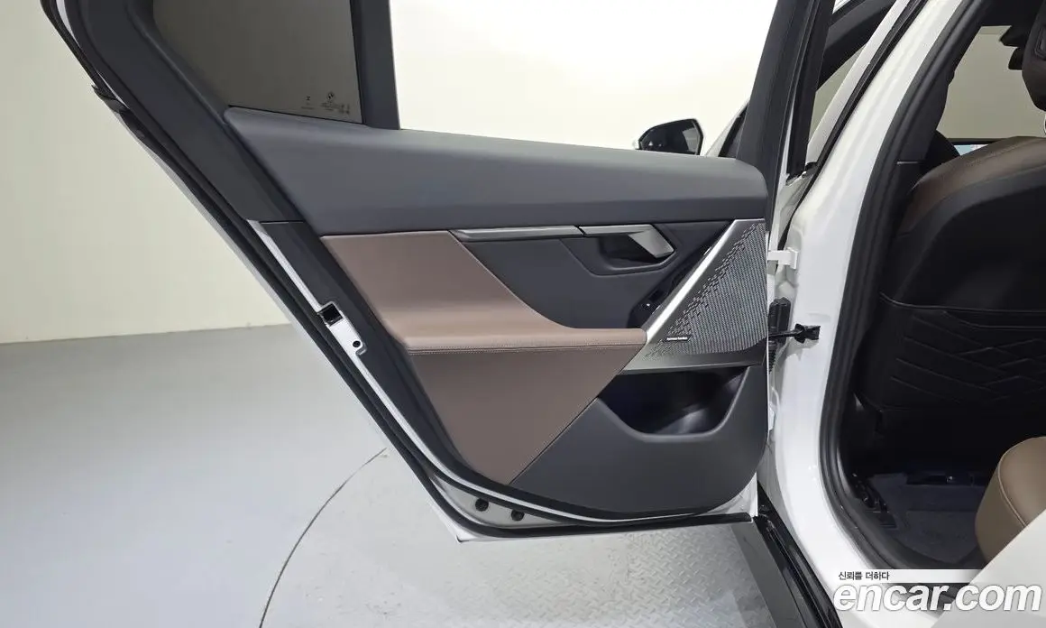BMW 5 серия 2025 2.0 автомат (гидро), фото 15