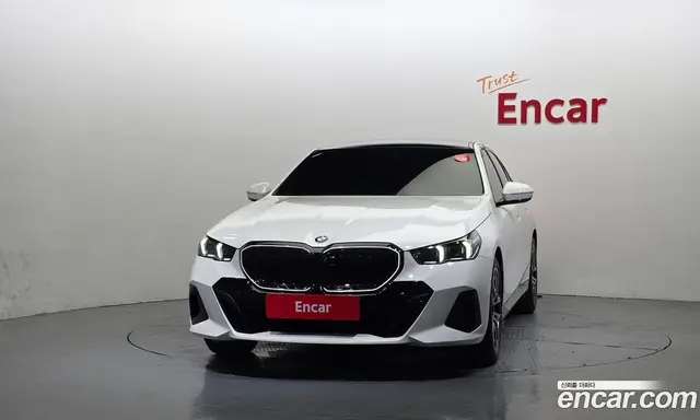 BMW 5 серия 2025 2.0 автомат (гидро), миниатюра 3