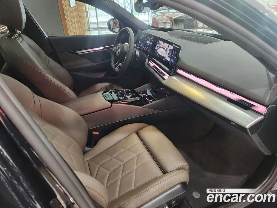 BMW 5 серия 2025 2.0 автомат (гидро), фото 13