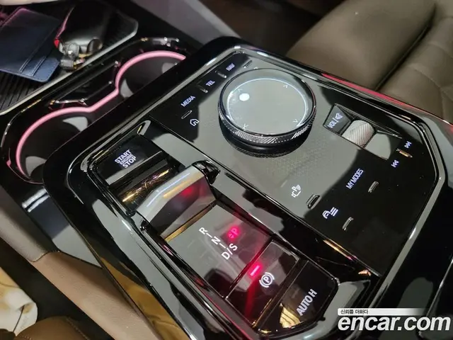 BMW 5 серия 2025 2.0 автомат (гидро), миниатюра 9