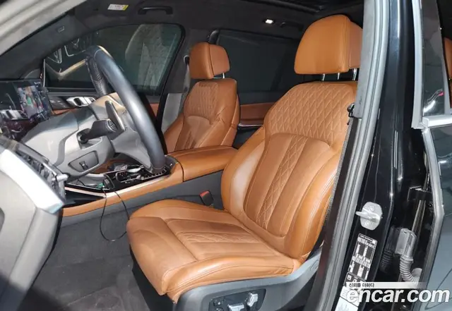 BMW X7 2023 3.0 автомат (гидро), миниатюра 5