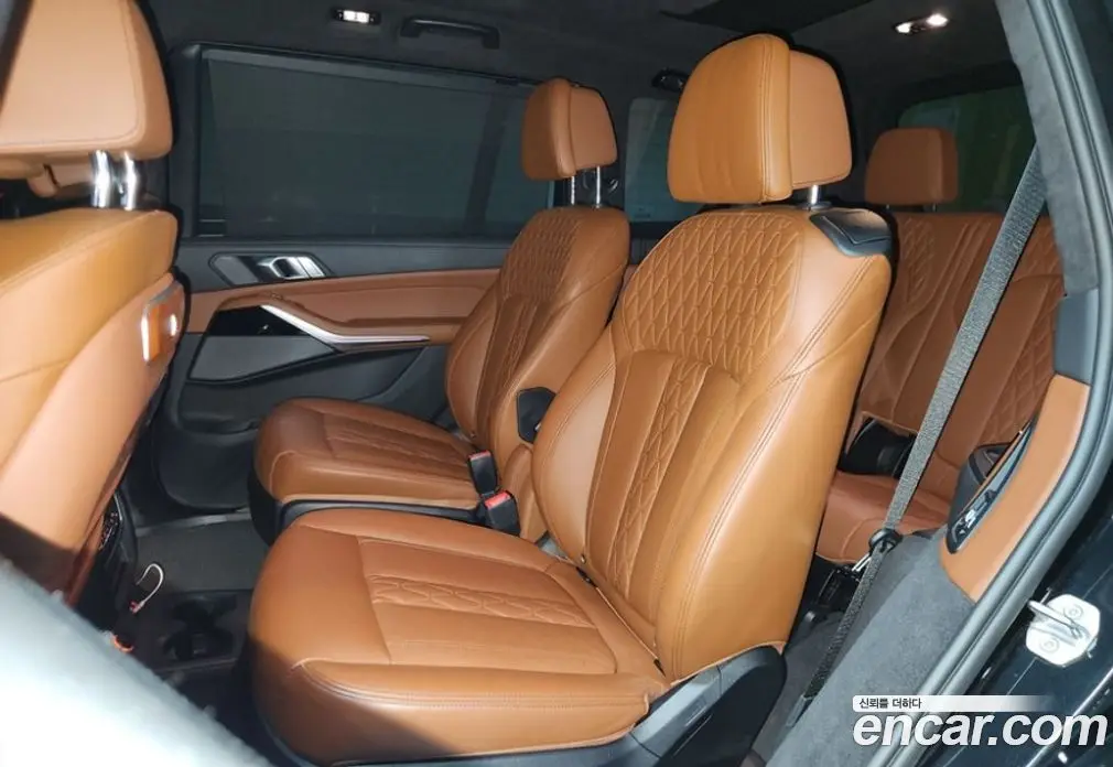 BMW X7 2023 3.0 автомат (гидро), фото 6