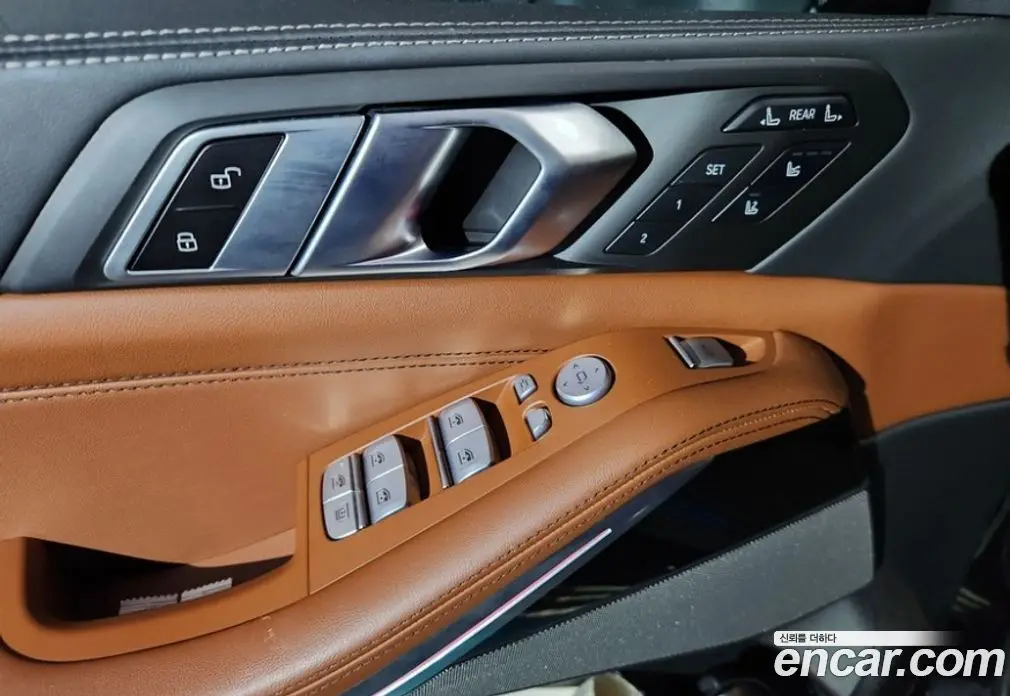 BMW X7 2023 3.0 автомат (гидро), фото 10