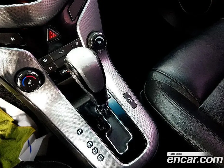 Chevrolet Cruze 2011 1.8 автомат (гидро), фото 13