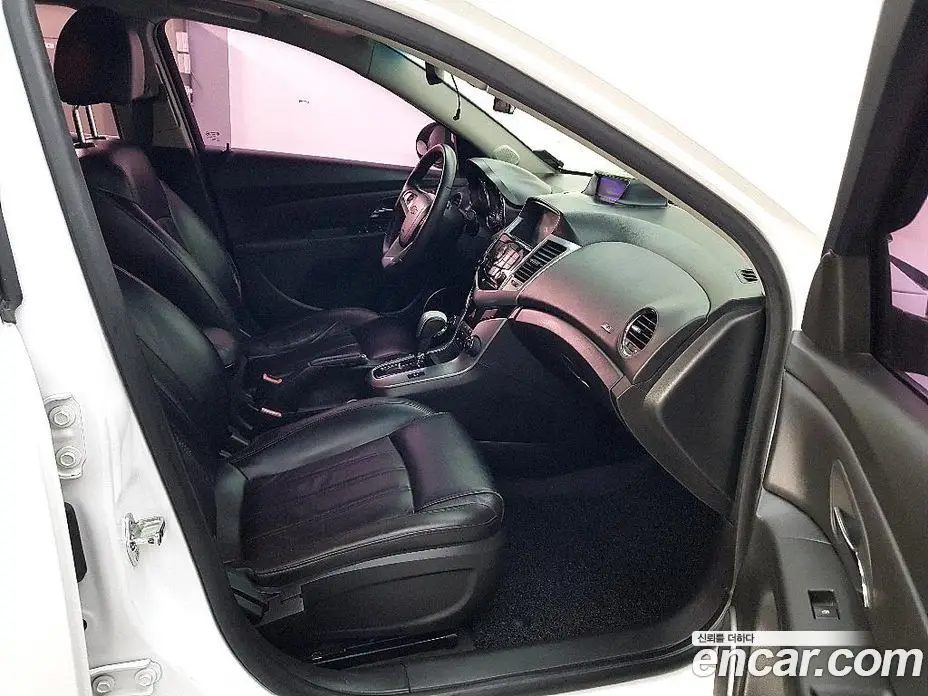 Chevrolet Cruze 2011 1.8 автомат (гидро), фото 15