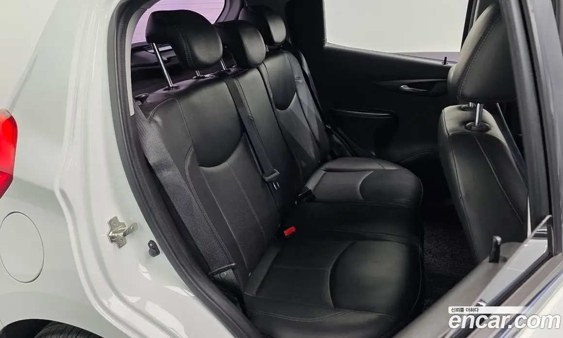 Chevrolet Spark 2016 1.0 автомат (гидро), фото 17