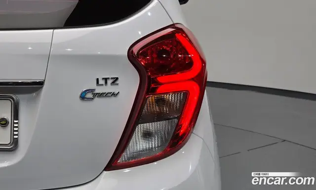Chevrolet Spark 2016 1.0 автомат (гидро), миниатюра 9