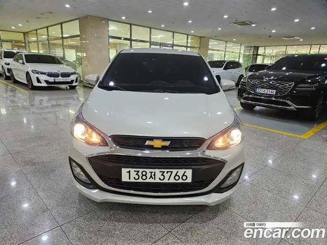 Chevrolet Spark 2021 1.0 автомат (вариатор), миниатюра 2