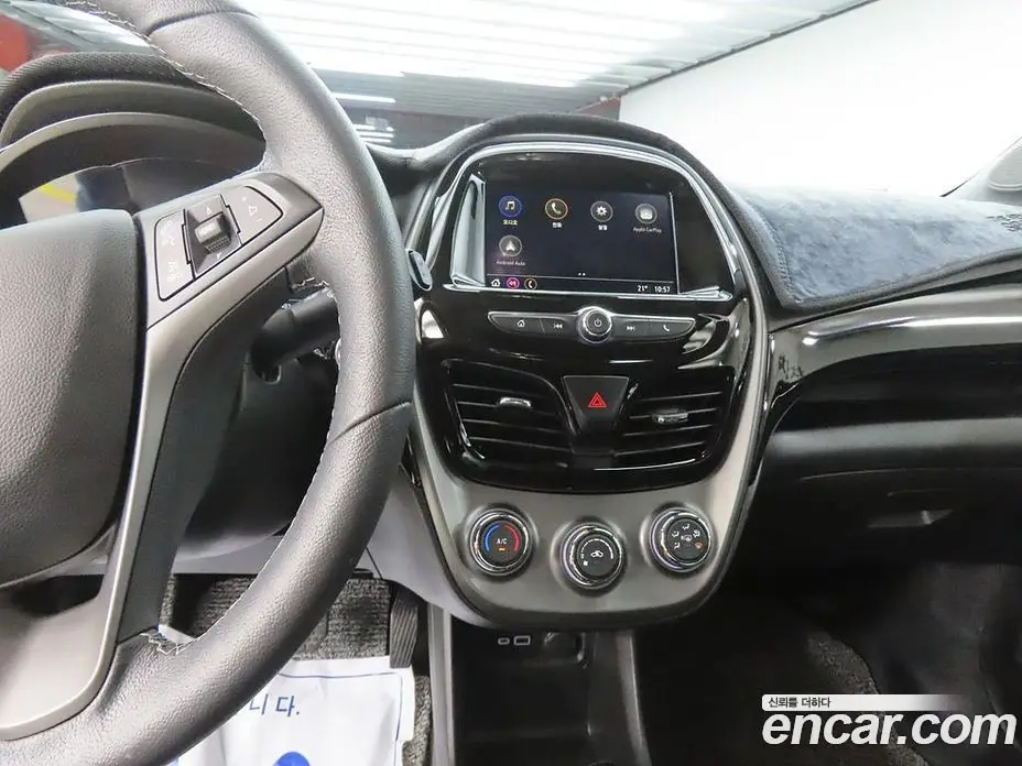 Chevrolet Spark 2021 1.0 автомат (вариатор), фото 10