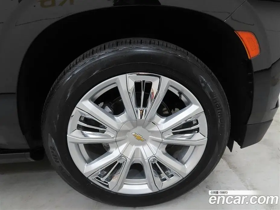 Chevrolet Tahoe 2023 6.2 автомат (гидро), фото 20