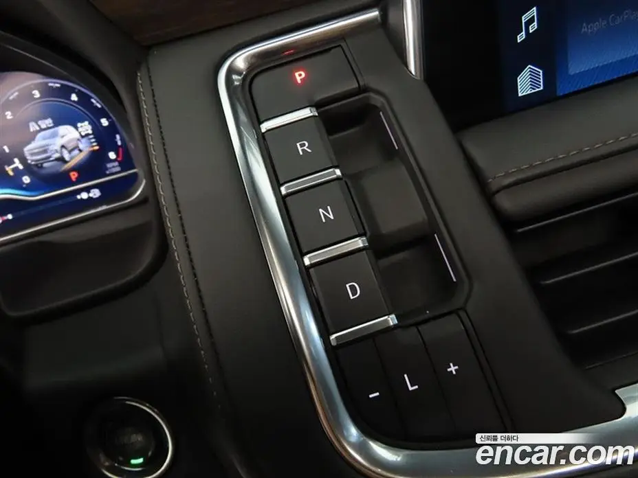 Chevrolet Tahoe 2023 6.2 автомат (гидро), фото 9