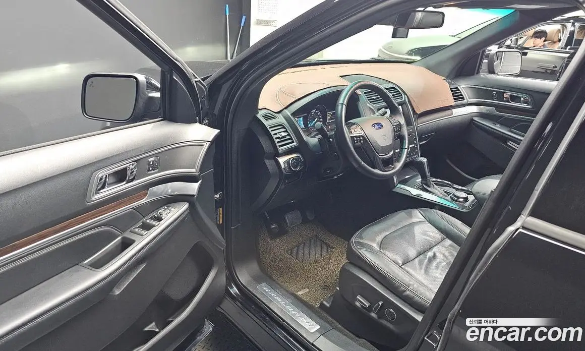 Ford Explorer 2017 2.3 автомат (гидро), фото 10 Ford Explorer 2017 2.3 автомат (гидро), фото 10