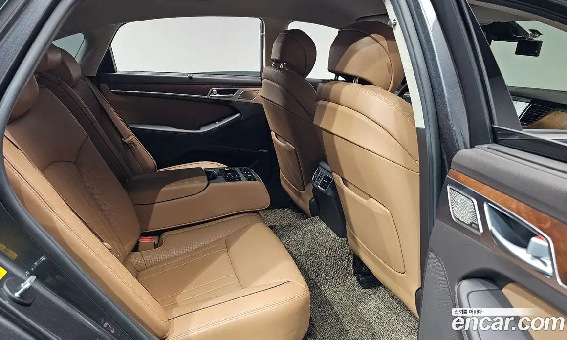 Genesis G80 2019 3.3 автомат (гидро), фото 16 Genesis G80 2019 3.3 автомат (гидро), фото 16