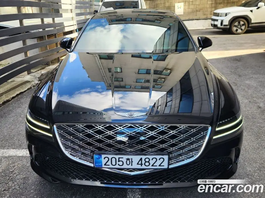Genesis G80 2025 2.5 автомат (гидро), фото 1 Genesis G80 2025 2.5 автомат (гидро), фото 1