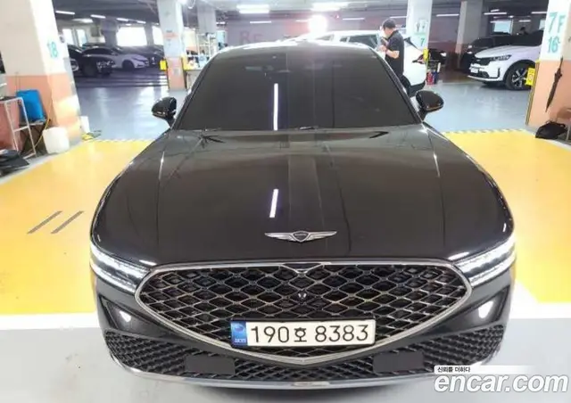 Genesis G90, 2022, 69 389 км