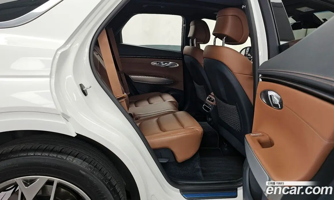 Genesis GV70 2022 2.5 автомат (гидро), фото 18