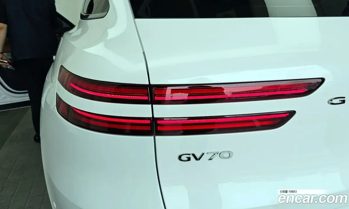 Genesis GV70 2022 2.5 автомат (гидро), фото 9