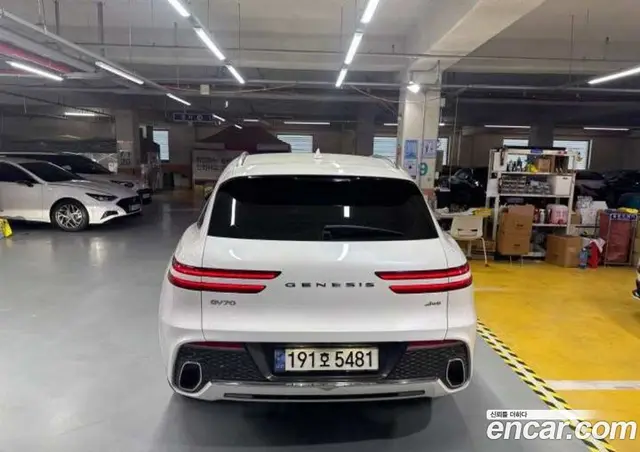 Genesis GV70 2022 2.5 автомат (гидро), миниатюра 3