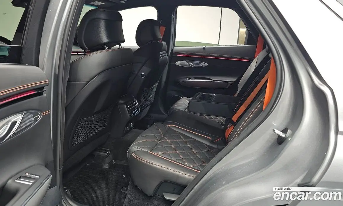 Genesis GV70 2024 3.5 автомат (гидро), фото 15