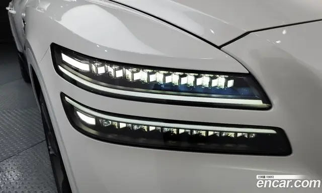 Genesis GV80 2024 2.5 автомат (гидро), миниатюра 8