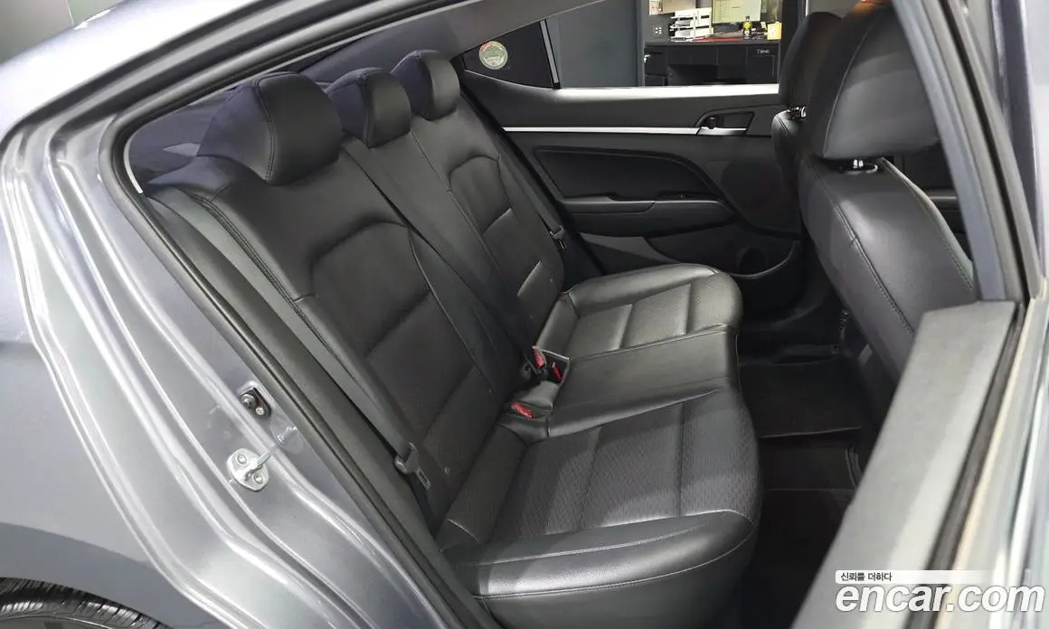 Hyundai Avante 2019 1.6 автомат (гидро), фото 18 Hyundai Avante 2019 1.6 автомат (гидро), фото 18