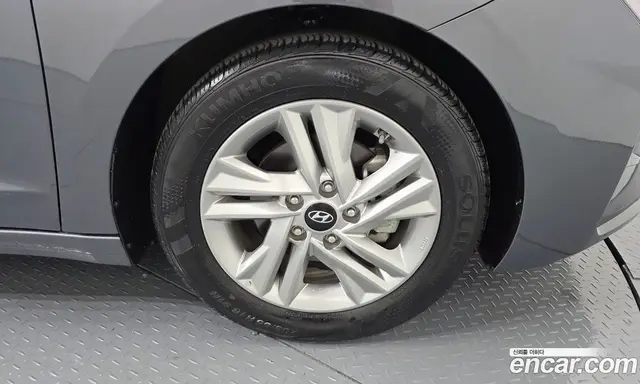 Hyundai Avante 2019 1.6 автомат (гидро), миниатюра 7 Hyundai Avante 2019 1.6 автомат (гидро), миниатюра 7