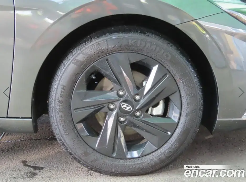Hyundai Avante 2022 1.6 автомат (гидро), фото 20