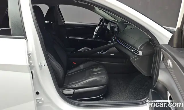 Hyundai Avante 2024 1.6 автомат (гидро), миниатюра 11 Hyundai Avante 2024 1.6 автомат (гидро), миниатюра 11