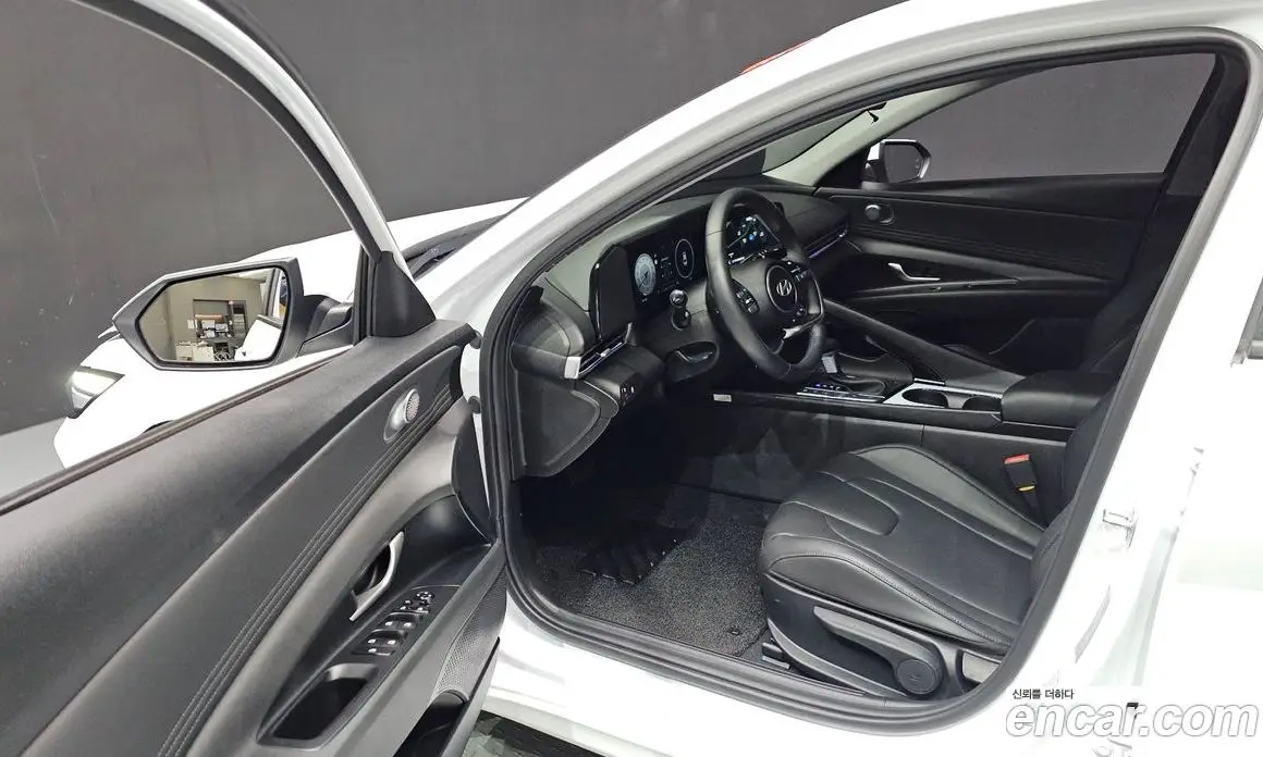 Hyundai Avante 2024 1.6 автомат (гидро), фото 10 Hyundai Avante 2024 1.6 автомат (гидро), фото 10
