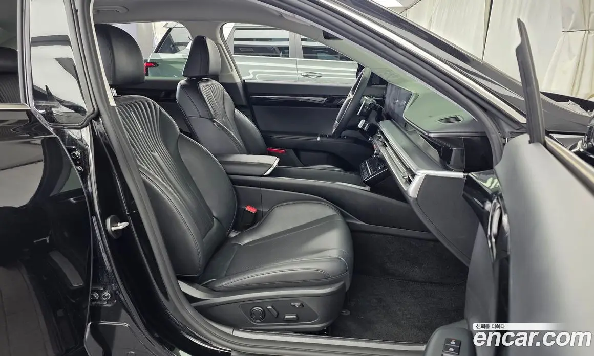 Hyundai Grandeur 2023 3.5 автомат (гидро), фото 11