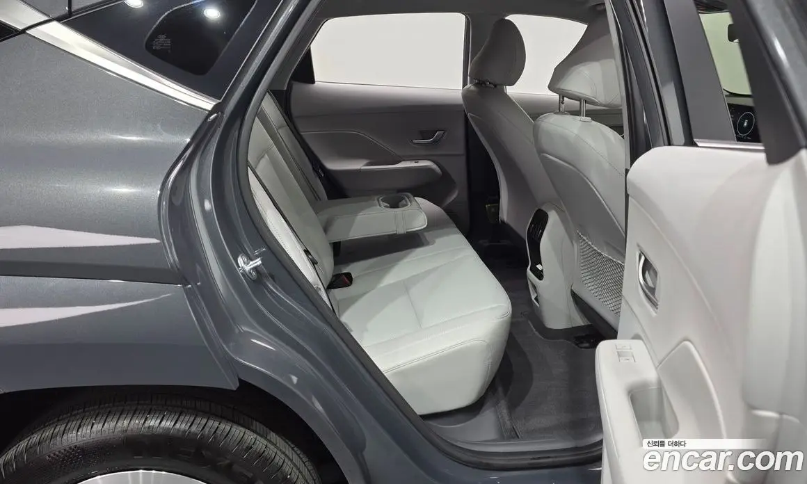 Hyundai Kona 2023 0.2 автомат (гидро), фото 17