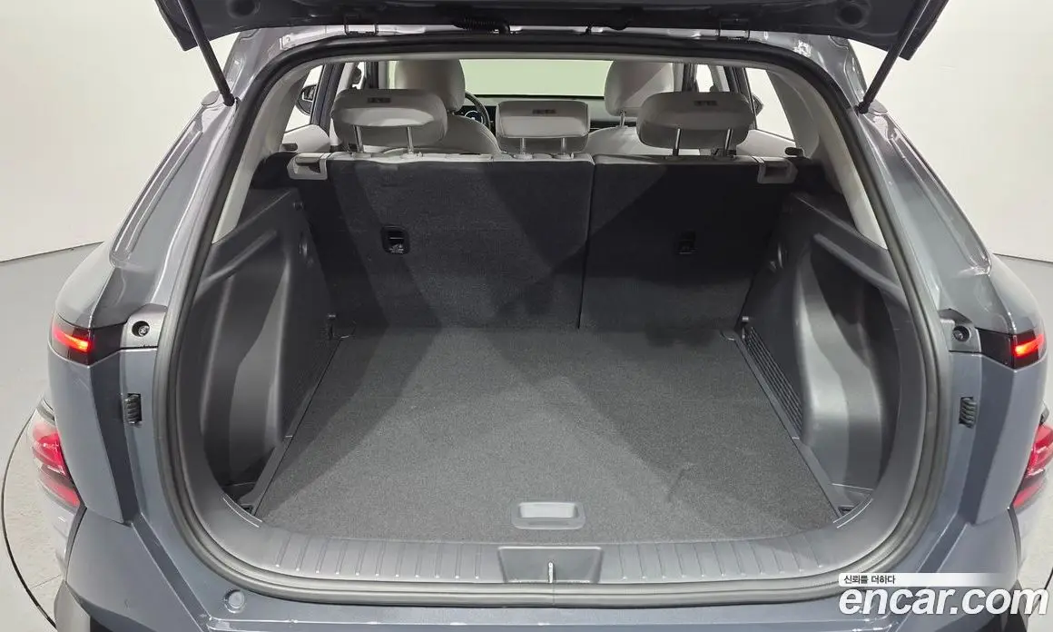 Hyundai Kona 2023 0.2 автомат (гидро), фото 23