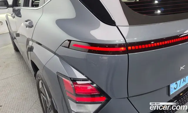 Hyundai Kona 2023 0.2 автомат (гидро), миниатюра 9