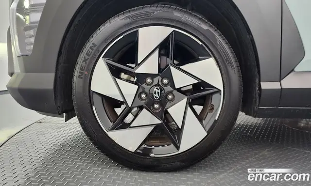 Hyundai Kona 2024 1.6 автомат (гидро), миниатюра 5