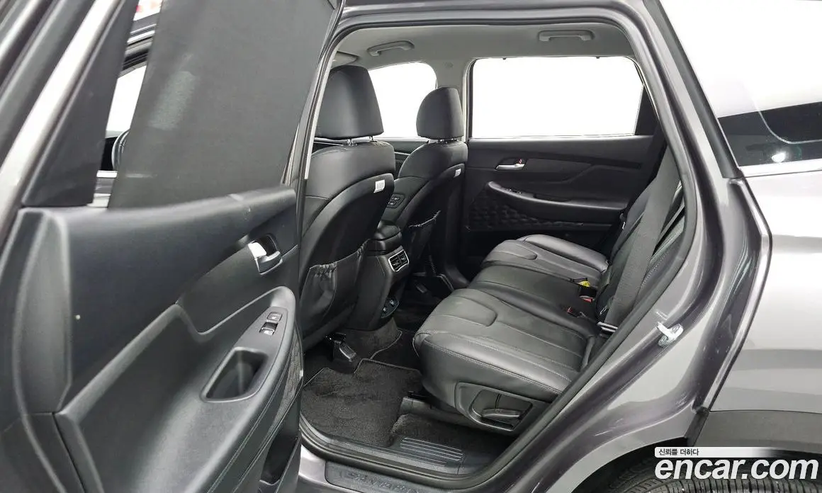 Hyundai Santa Fe 2022 2.2 автомат (гидро), фото 25