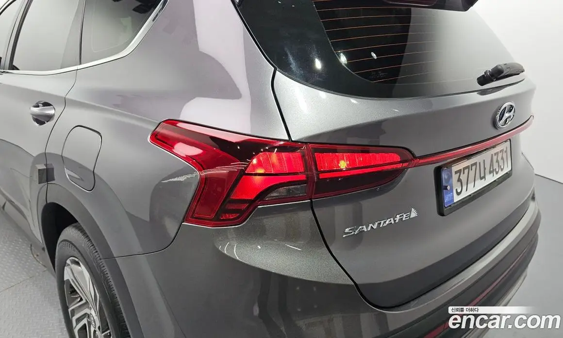 Hyundai Santa Fe 2022 2.2 автомат (гидро), фото 9