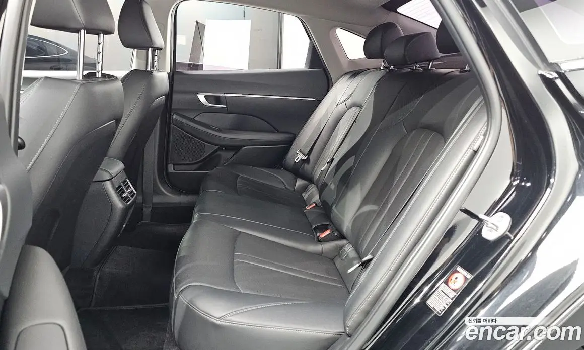Hyundai Sonata 2022 2.0 автомат (гидро), фото 18