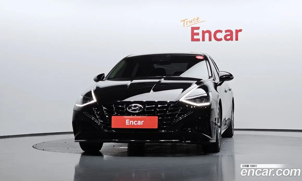 Hyundai Sonata 2022 2.0 автомат (гидро), фото 3