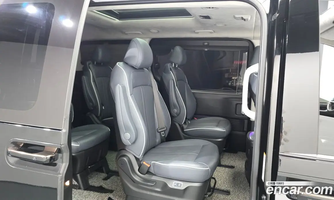 Hyundai Staria 2024 1.6 автомат (гидро), фото 18
