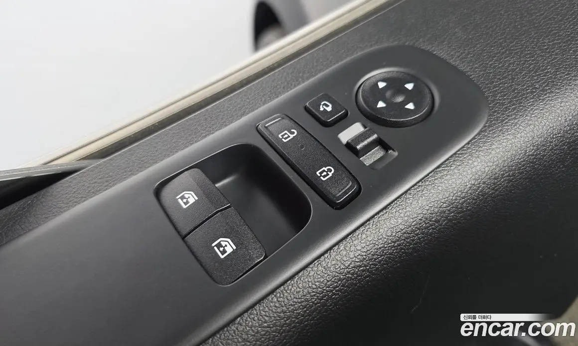 Hyundai Staria 2024 1.6 автомат (гидро), фото 28