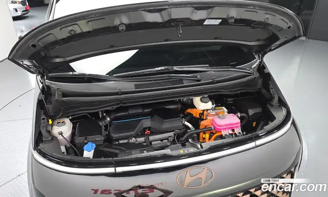 Hyundai Staria 2024 1.6 автомат (гидро), миниатюра 6