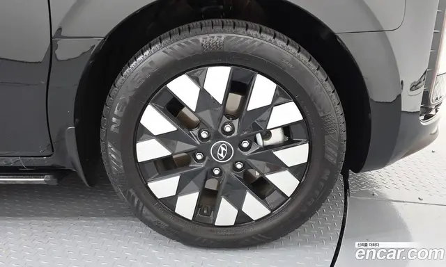 Hyundai Staria 2024 1.6 автомат (гидро), миниатюра 7