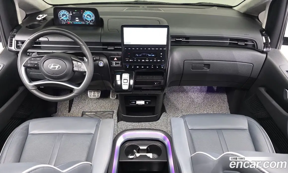 Hyundai Staria 2024 1.6 автомат (гидро), фото 10