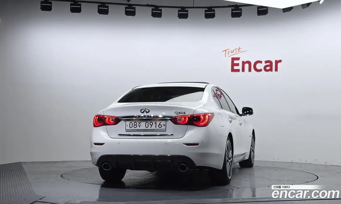 Infiniti Q50 2015 3.5 автомат (гидро), фото 4